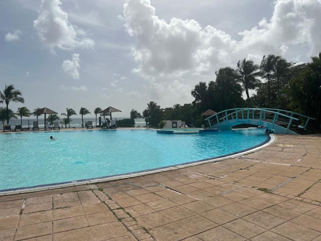 Appart T3 Village Vacances Sainte-Anne Courcelles Exterior foto