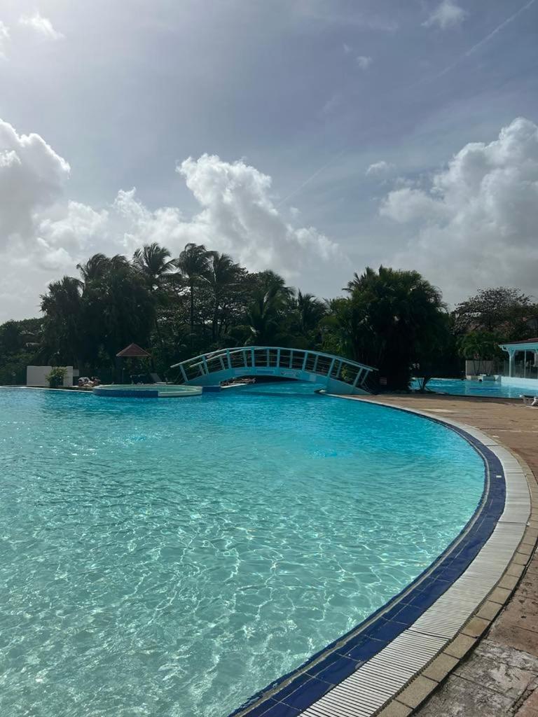 Appart T3 Village Vacances Sainte-Anne Courcelles Exterior foto